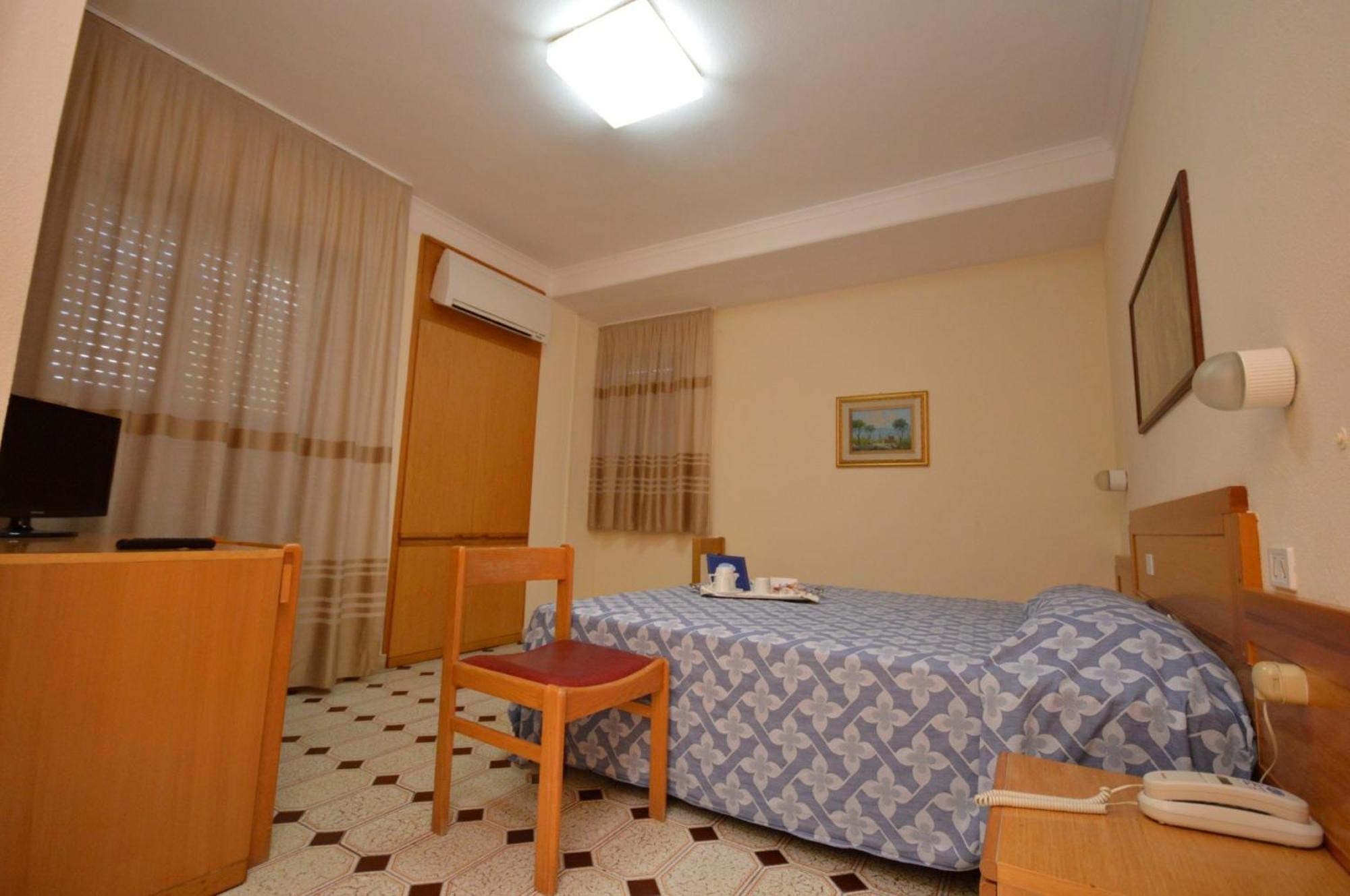 Hotel Residence Il Gabbiano Cirò Marina Chambre photo